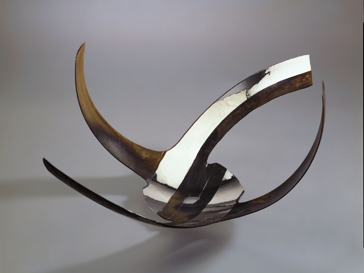 Piece -- materials: silver, patinated brass; dimensions: 33 x 43 x 19 h cm;