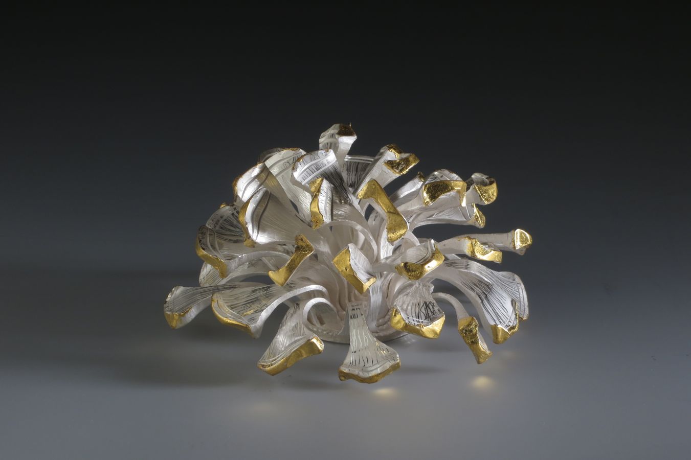Piece -- materials: silver, gold leaf; dimensions: diameter 10, h 6 cm;