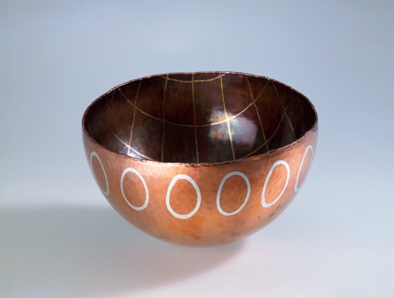 Piece -- materials: copper, silver, brass; dimensions: diameter 18, 10h;