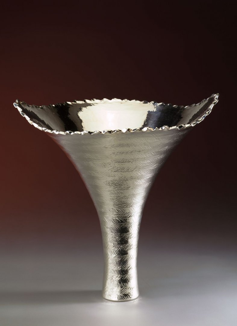 Piece -- materials: silver; dimensions: h 32 cm;