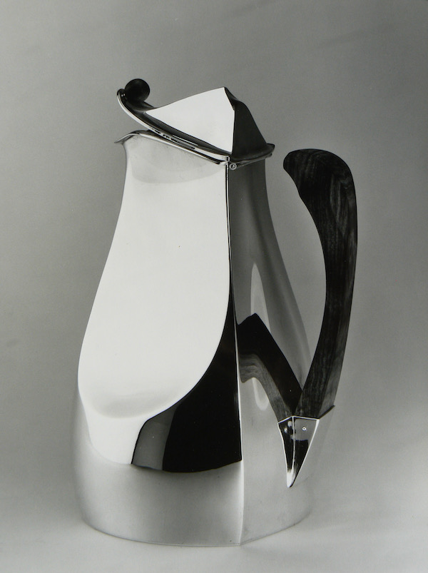 Piece -- materials: silver, palissander; dimensions: h 16 cm;