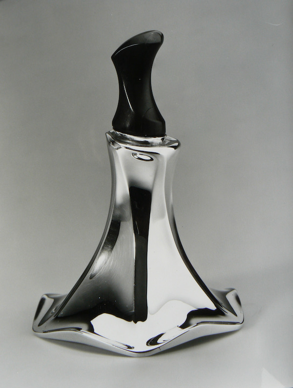 Piece -- materials: silver, ebony; dimensions: h 16 cm;