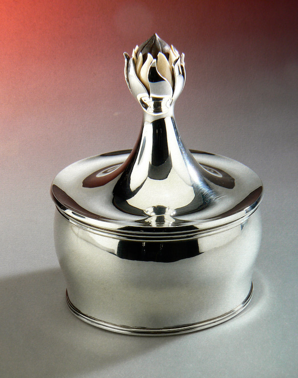 Piece -- materials: silver, ebony, ivory; dimensions: h 20 cm;