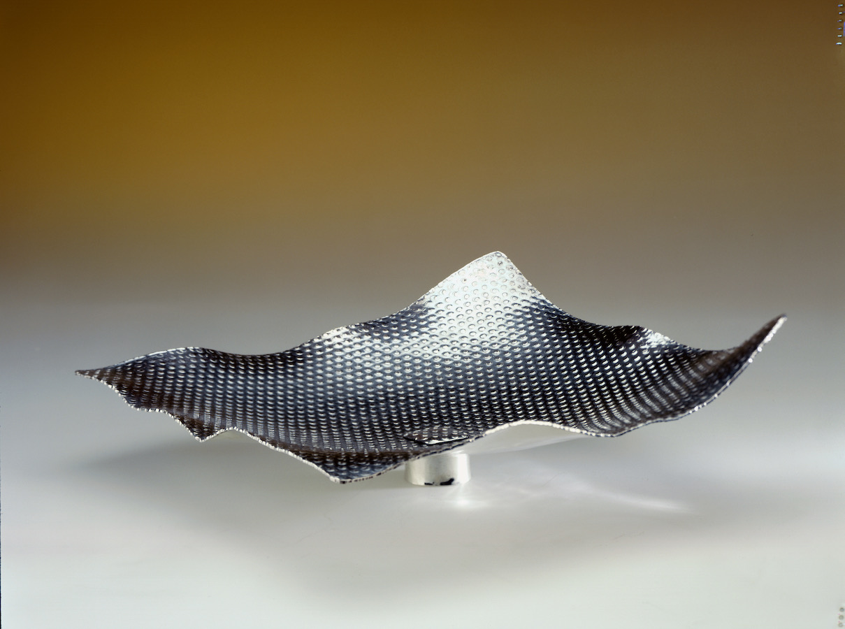 Piece -- materials: silver, patinated; dimensions: 23 x 23 x 9.5 h cm;